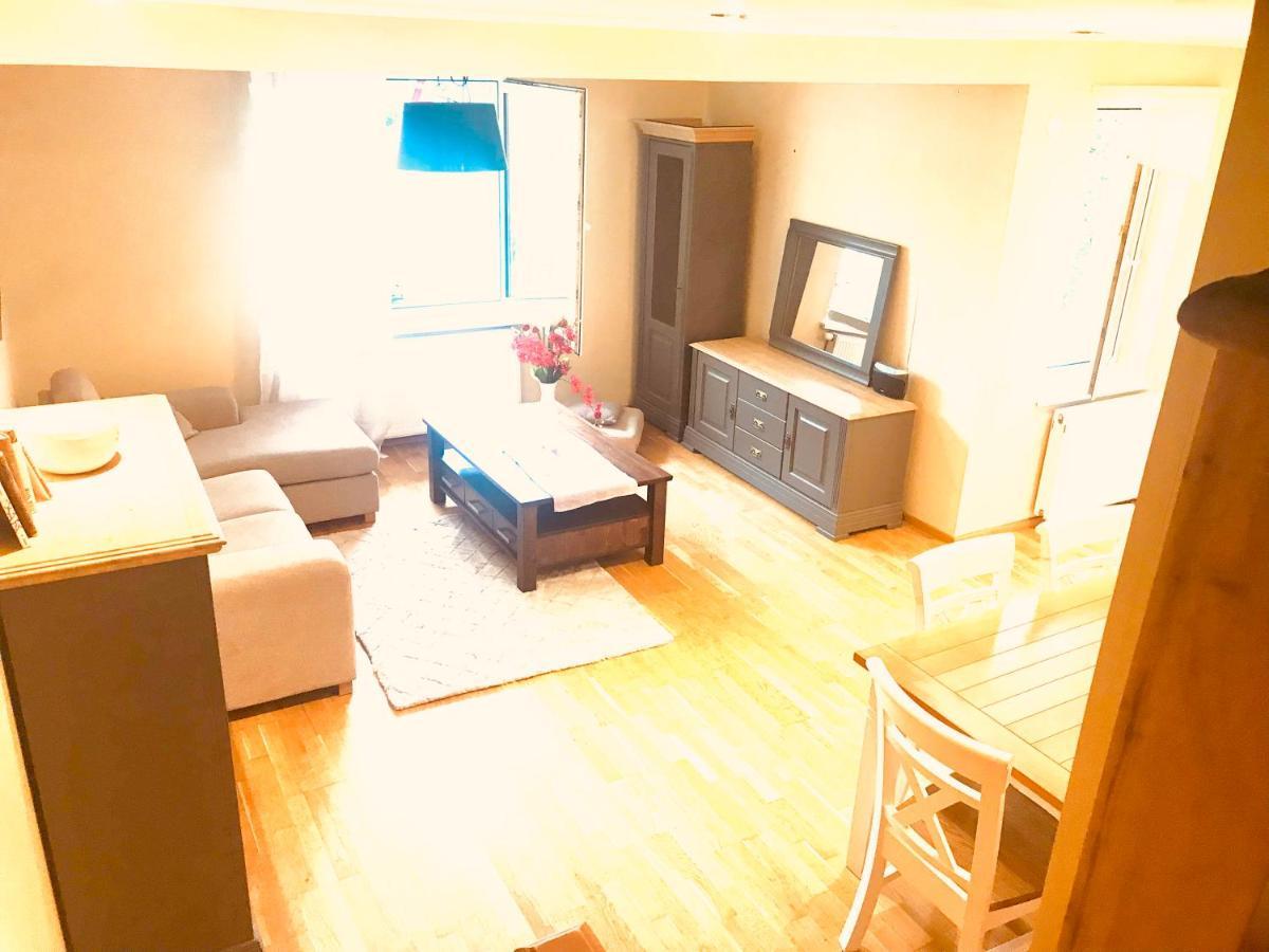 Cozy City Penthouse Apartment, Free Parking Tallin Exterior foto